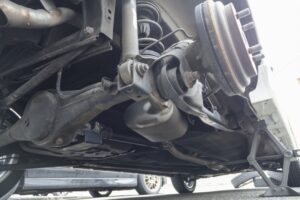 汽車底盤